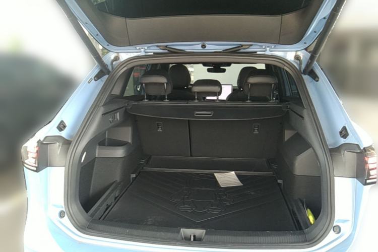 Used Volkswagen Tiguan L 2026 Model, PRO 380TSI Four-Wheel Drive R-Line Smart Luxury Edition Trunk