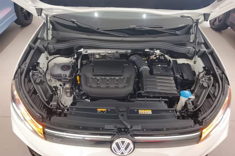 Used Volkswagen Tiguan L 2026 Model, PRO 380TSI Four-Wheel Drive R-Line Smart Luxury Edition Engine Bay