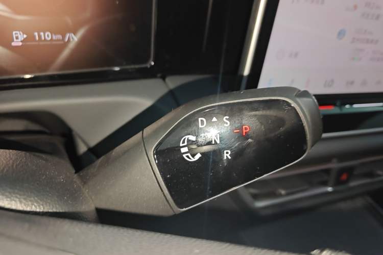 Used Volkswagen Tiguan L 2026 Model, PRO 380TSI Two-Wheel Drive R-Line Smart Leading Edition Gear Lever