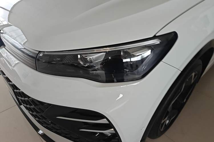 Used Volkswagen Tiguan L 2026 Model, PRO 380TSI Two-Wheel Drive R-Line Smart Leading Edition Left Front Headlight