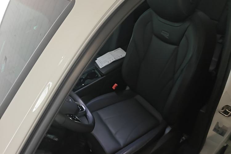 Used Volkswagen Tiguan L 2026 Model, PRO 380TSI Two-Wheel Drive R-Line Smart Leading Edition Left Front Seat
