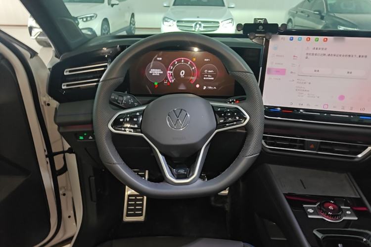 Used Volkswagen Tiguan L 2026 Model, PRO 380TSI Two-Wheel Drive R-Line Smart Leading Edition Steering Wheel