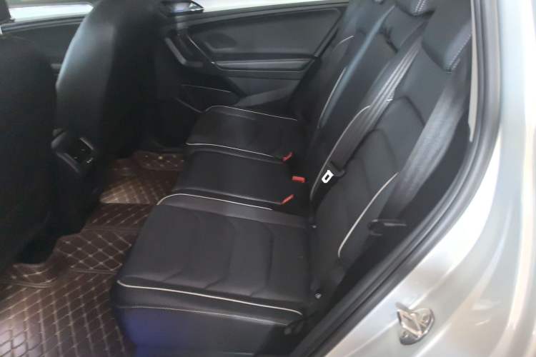 Used Volkswagen Tiguan L New Energy 2019 430 PHEV Hybrid Flagship Model Left Rear Seat