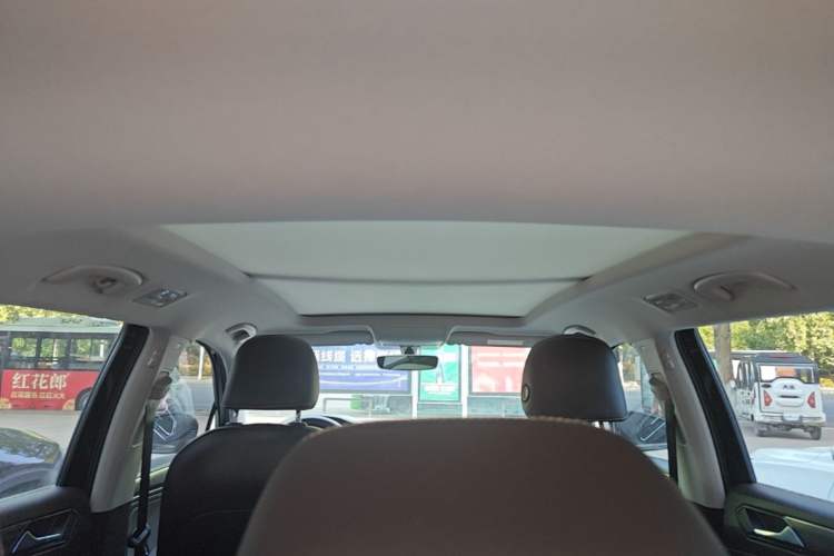 Used Volkswagen Tiguan L New Energy 2019 430 PHEV Hybrid Luxury Edition Headliner