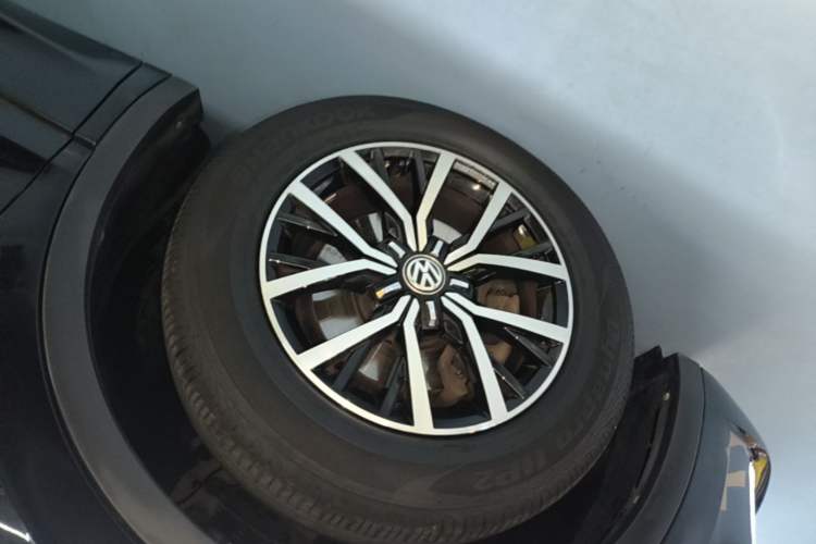 Used Volkswagen Tiguan L New Energy 2019 430 PHEV Hybrid Luxury Edition Left Front Wheel Hub