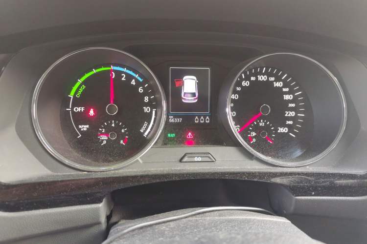 Used Volkswagen Tiguan L New Energy 2019 430 PHEV Hybrid Flagship Model Odometer Close Up