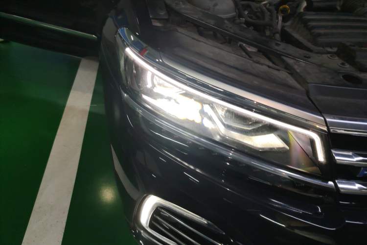 Used Volkswagen Tiguan L New Energy 2019 430 PHEV Hybrid Flagship Model Right Front Headlight