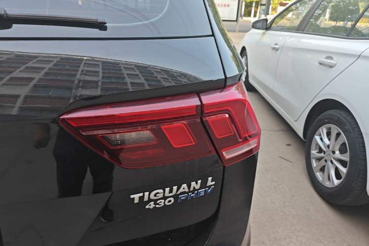 Used Volkswagen Tiguan L New Energy 2019 430 PHEV Hybrid Luxury Edition Right Rear Taillight