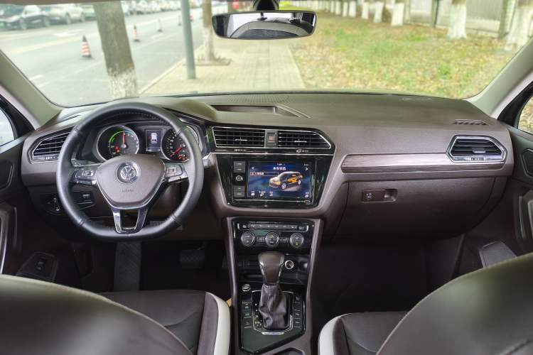 Used Volkswagen Tiguan L New Energy 2019 430 PHEV Hybrid Luxury Edition Center Console