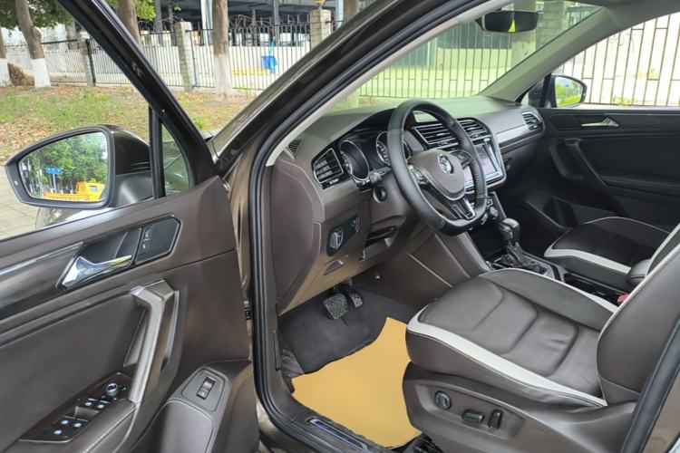 Used Volkswagen Tiguan L New Energy 2019 430 PHEV Hybrid Luxury Edition Driver Seat
