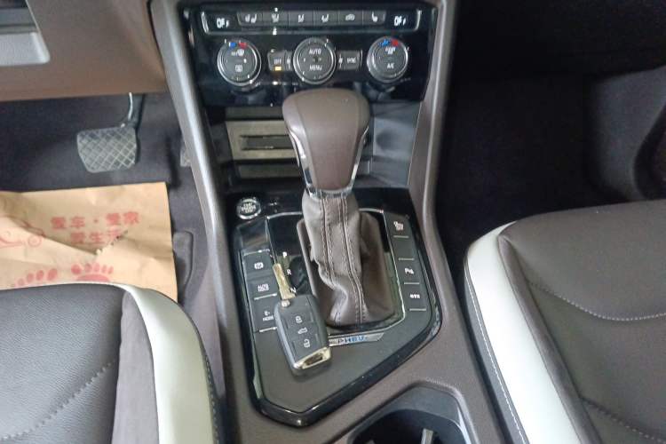 Used Volkswagen Tiguan L New Energy 2019 430 PHEV Hybrid Luxury Edition Gear Lever