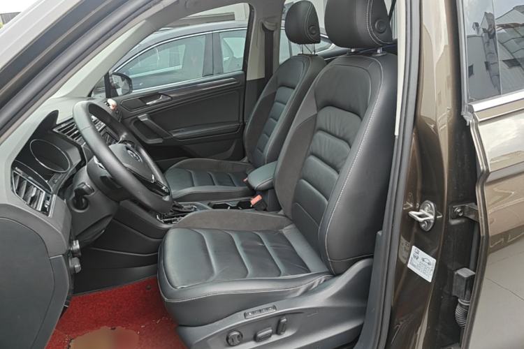 Used Volkswagen Tiguan L New Energy 2019 430 PHEV Hybrid Luxury Edition Left Front Seat