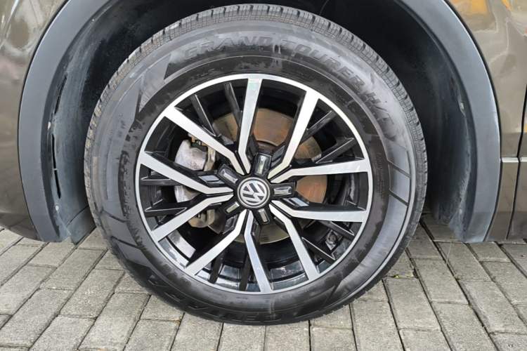 Used Volkswagen Tiguan L New Energy 2019 430 PHEV Hybrid Luxury Edition Left Front Wheel Hub