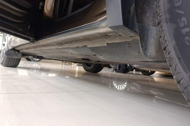 Used Volkswagen Tiguan L New Energy 2019 430 PHEV Hybrid Luxury Edition Left Side Sill