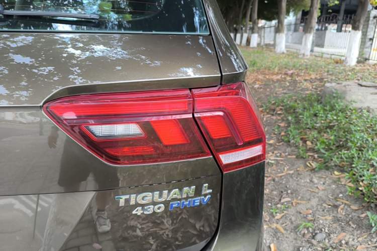 Used Volkswagen Tiguan L New Energy 2019 430 PHEV Hybrid Luxury Edition Right Rear Taillight
