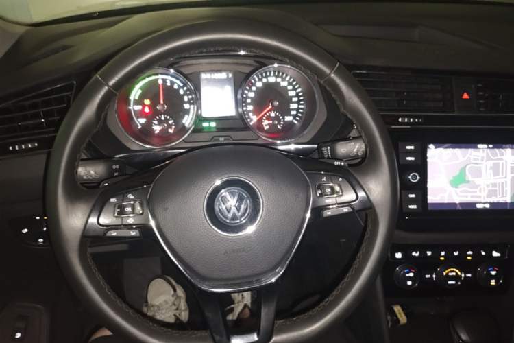 Used Volkswagen Tiguan L New Energy 2019 430 PHEV Hybrid Luxury Edition Steering Wheel