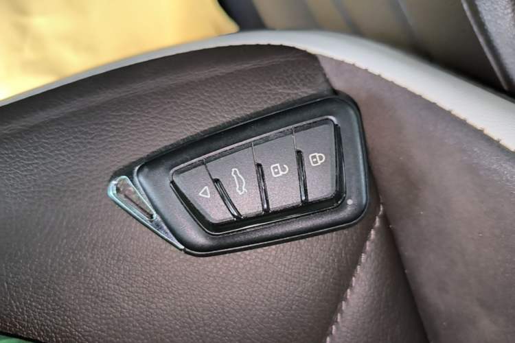 Used Volkswagen Tiguan L New Energy 2019 430 PHEV Hybrid Luxury Edition Vehicle Key