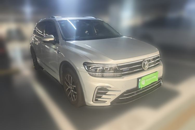Used Volkswagen Tiguan L New Energy 2019 430 PHEV Hybrid Flagship Model Front Right 45 Deg
