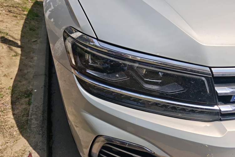 Used Volkswagen Tiguan L New Energy 2019 430 PHEV Hybrid Flagship Model Right Front Headlight