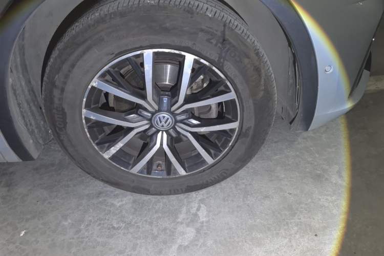 Used Volkswagen Tiguan L New Energy 2019 430 PHEV Hybrid Flagship Model Right Front Wheel Hub