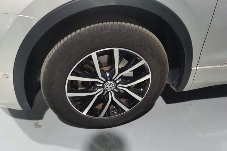 Used Volkswagen Tiguan L New Energy 2019 430 PHEV Hybrid Flagship Model Left Front Wheel Hub