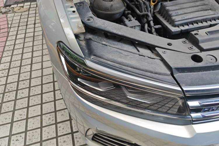 Used Volkswagen Tiguan L New Energy 2019 430 PHEV Hybrid Flagship Model Right Front Headlight