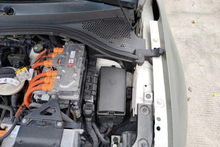 Used Volkswagen Tiguan L New Energy 2019 430 PHEV Hybrid Flagship Model Engine Bay Left