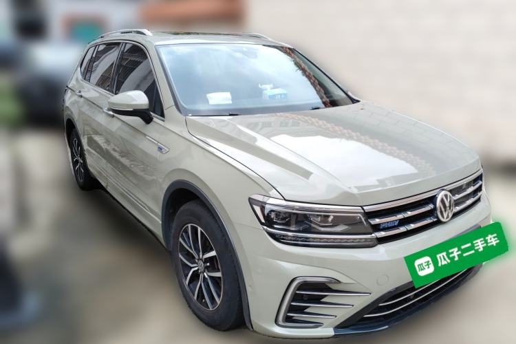 Used Volkswagen Tiguan L New Energy 2019 430 PHEV Hybrid Flagship Model Front Right 45 Deg