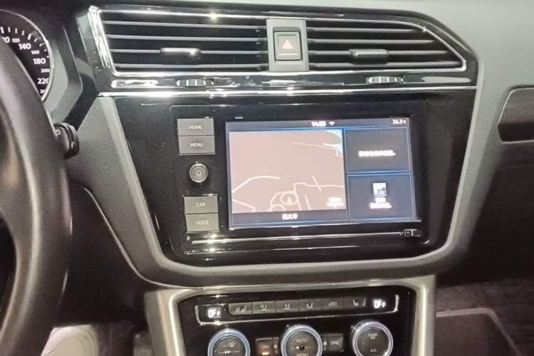 Used Volkswagen Tiguan L New Energy 2019 430 PHEV Hybrid Luxury Edition Audio And AC Panel