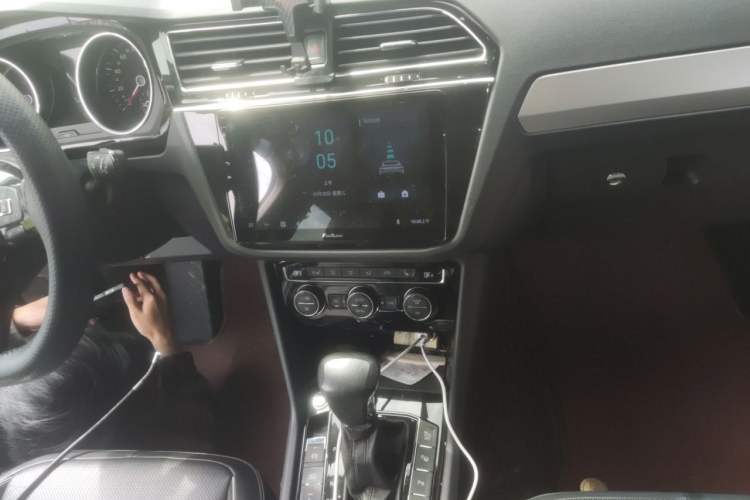 Used Volkswagen Tiguan L New Energy 2019 430 PHEV Hybrid Flagship Model Audio And AC Panel