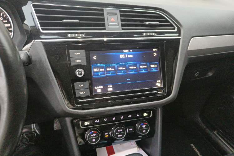 Used Volkswagen Tiguan L New Energy 2019 430 PHEV Hybrid Flagship Model Audio And AC Panel