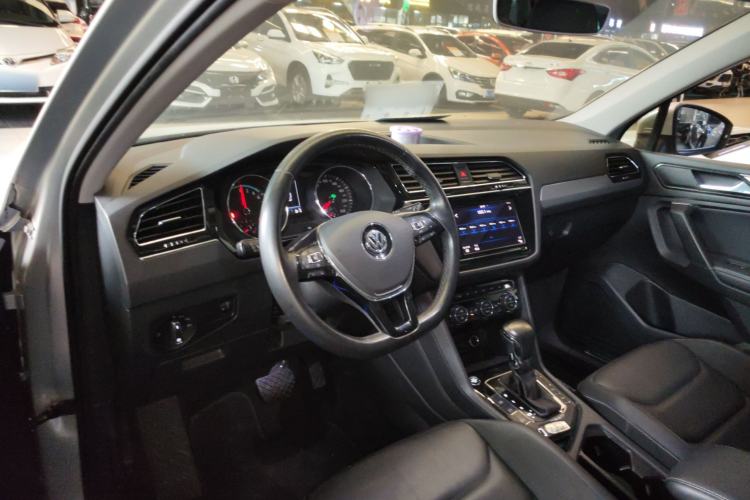 Used Volkswagen Tiguan L New Energy 2019 430 PHEV Hybrid Luxury Edition Center Console