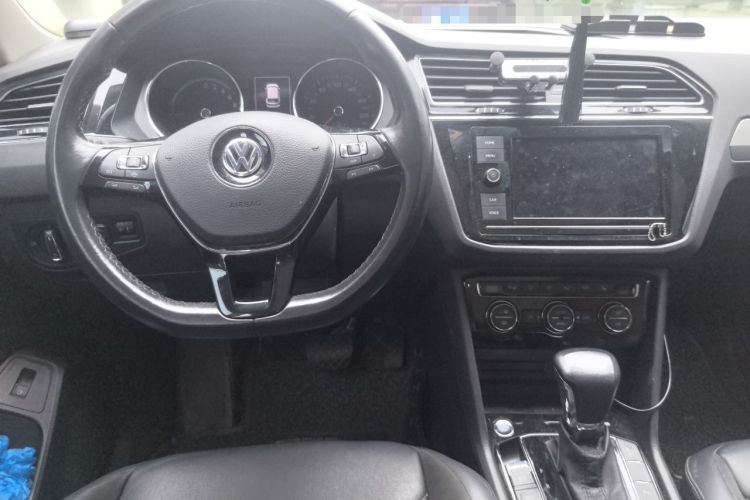Used Volkswagen Tiguan L New Energy 2019 430 PHEV Hybrid Luxury Edition Center Console