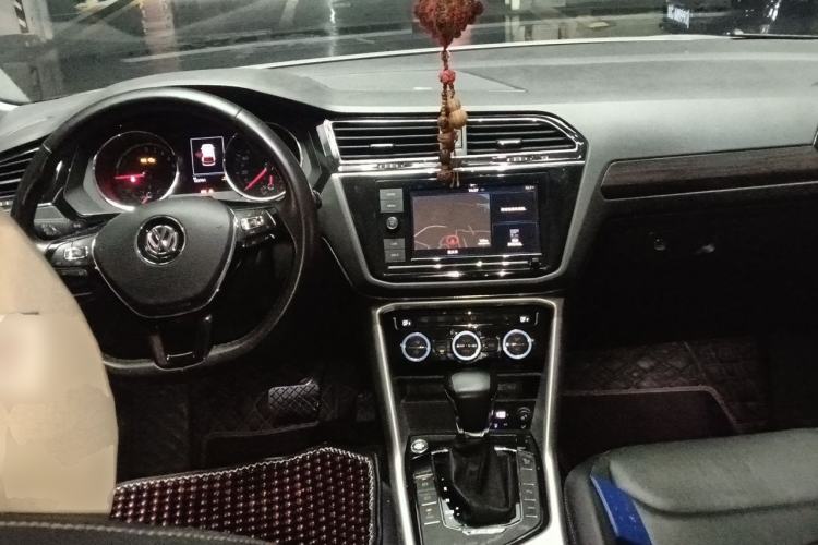 Used Volkswagen Tiguan L New Energy 2019 430 PHEV Hybrid Luxury Edition Center Console