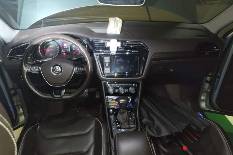 Used Volkswagen Tiguan L New Energy 2019 430 PHEV Hybrid Flagship Model Center Console