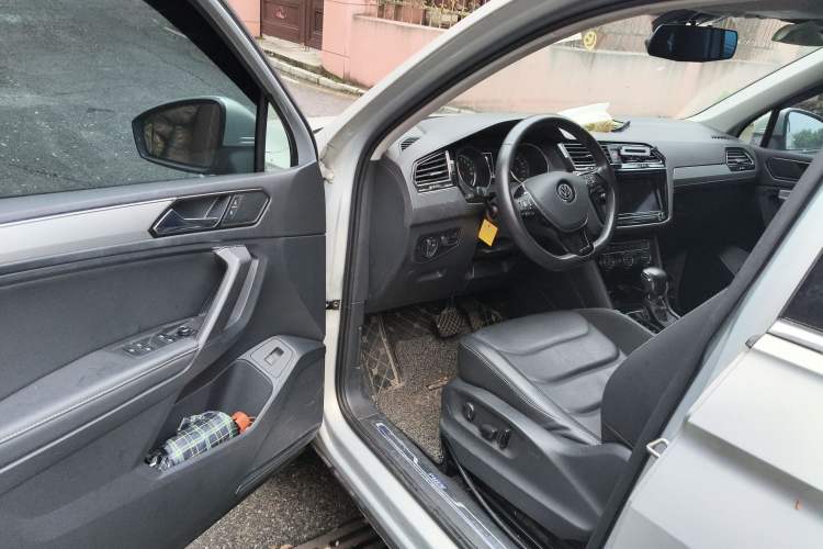 Used Volkswagen Tiguan L New Energy 2019 430 PHEV Hybrid Luxury Edition Driver Seat