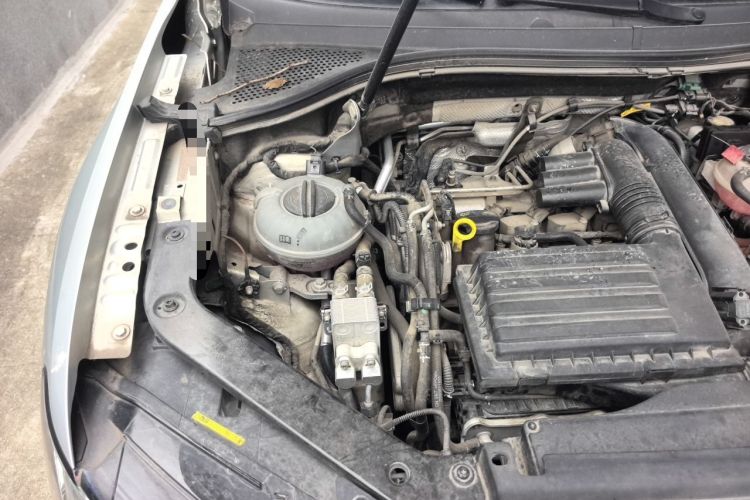 Used Volkswagen Tiguan L New Energy 2019 430 PHEV Hybrid Luxury Edition Engine Bay Right