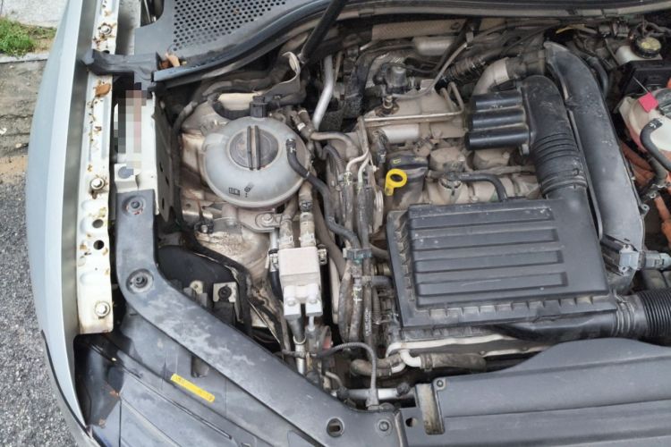Used Volkswagen Tiguan L New Energy 2019 430 PHEV Hybrid Luxury Edition Engine Bay Right
