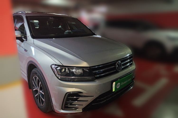 Used Volkswagen Tiguan L New Energy 2019 430 PHEV Hybrid Luxury Edition Front Right 45 Deg