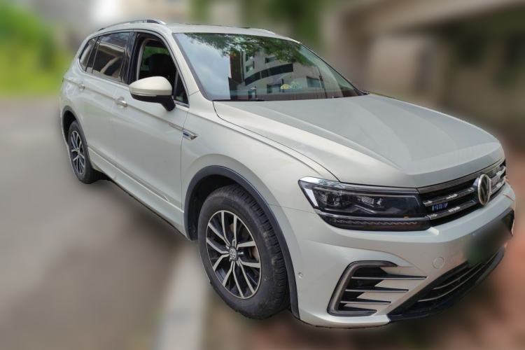 Used Volkswagen Tiguan L New Energy 2019 430 PHEV Hybrid Flagship Model Front Right 45 Deg