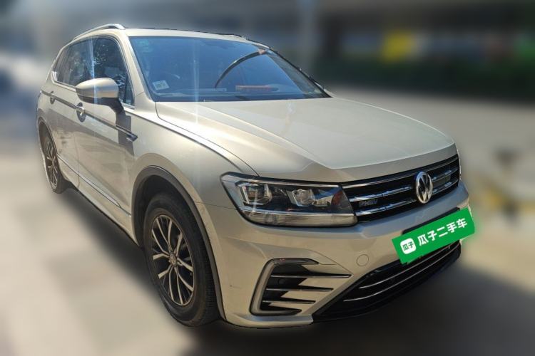Used Volkswagen Tiguan L New Energy 2019 430 PHEV Hybrid Luxury Edition Front Right 45 Deg