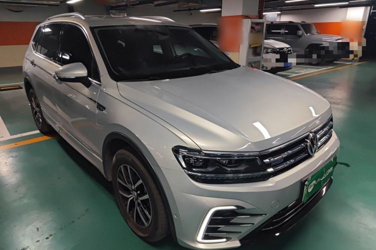 Used Volkswagen Tiguan L New Energy 2019 430 PHEV Hybrid Flagship Model Front Right 45 Deg