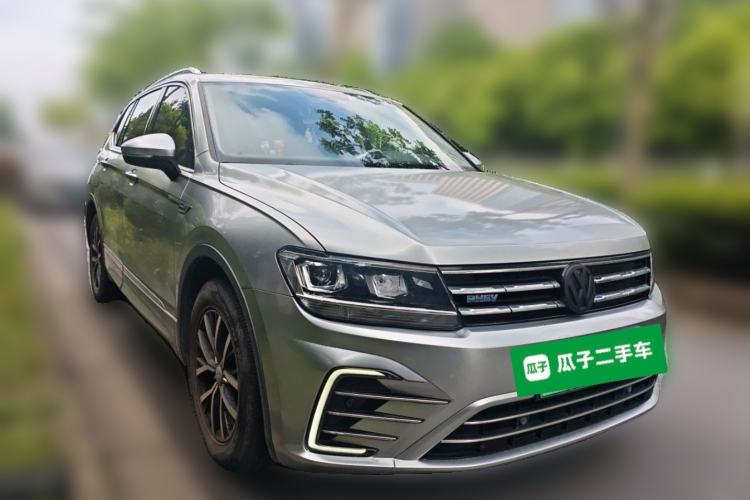 Used Volkswagen Tiguan L New Energy 2019 430 PHEV Hybrid Luxury Edition Front Right 45 Deg
