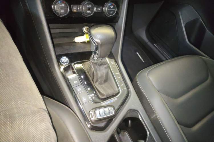 Used Volkswagen Tiguan L New Energy 2019 430 PHEV Hybrid Luxury Edition Gear Lever