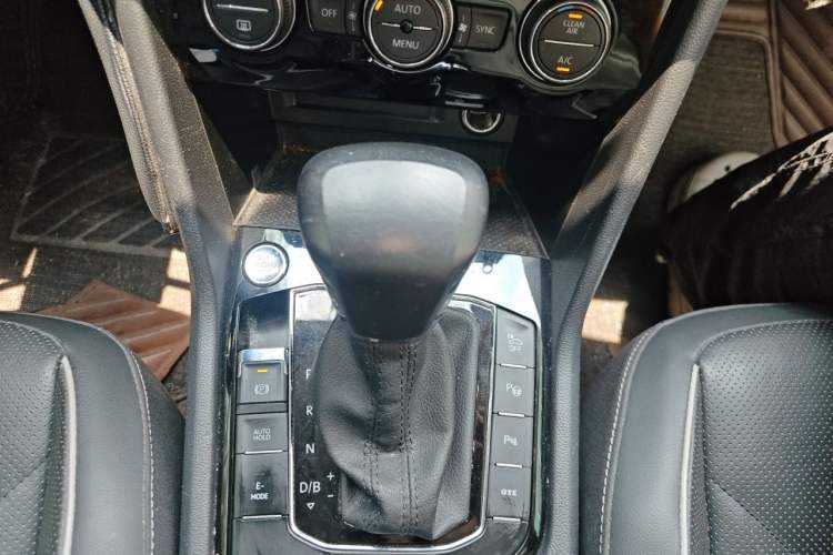 Used Volkswagen Tiguan L New Energy 2019 430 PHEV Hybrid Flagship Model Gear Lever