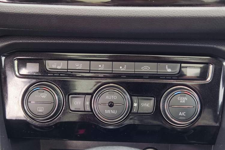 Used Volkswagen Tiguan L New Energy 2019 430 PHEV Hybrid Flagship Model Interior 7