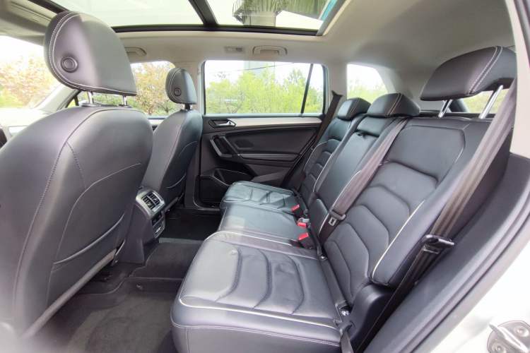 Used Volkswagen Tiguan L New Energy 2019 430 PHEV Hybrid Flagship Model Interior 9
