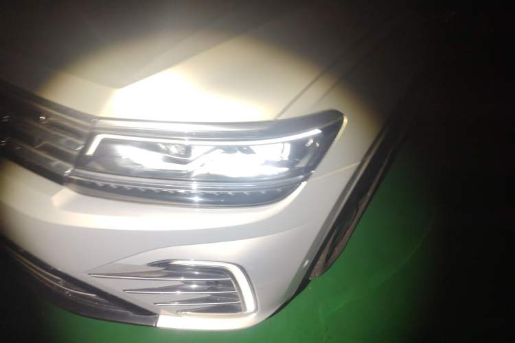 Used Volkswagen Tiguan L New Energy 2019 430 PHEV Hybrid Flagship Model Left Front Headlight