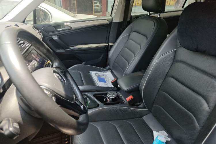 Used Volkswagen Tiguan L New Energy 2019 430 PHEV Hybrid Flagship Model Left Front Seat