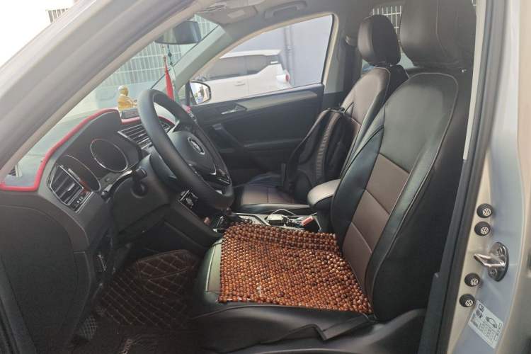 Used Volkswagen Tiguan L New Energy 2019 430 PHEV Hybrid Luxury Edition Left Front Seat